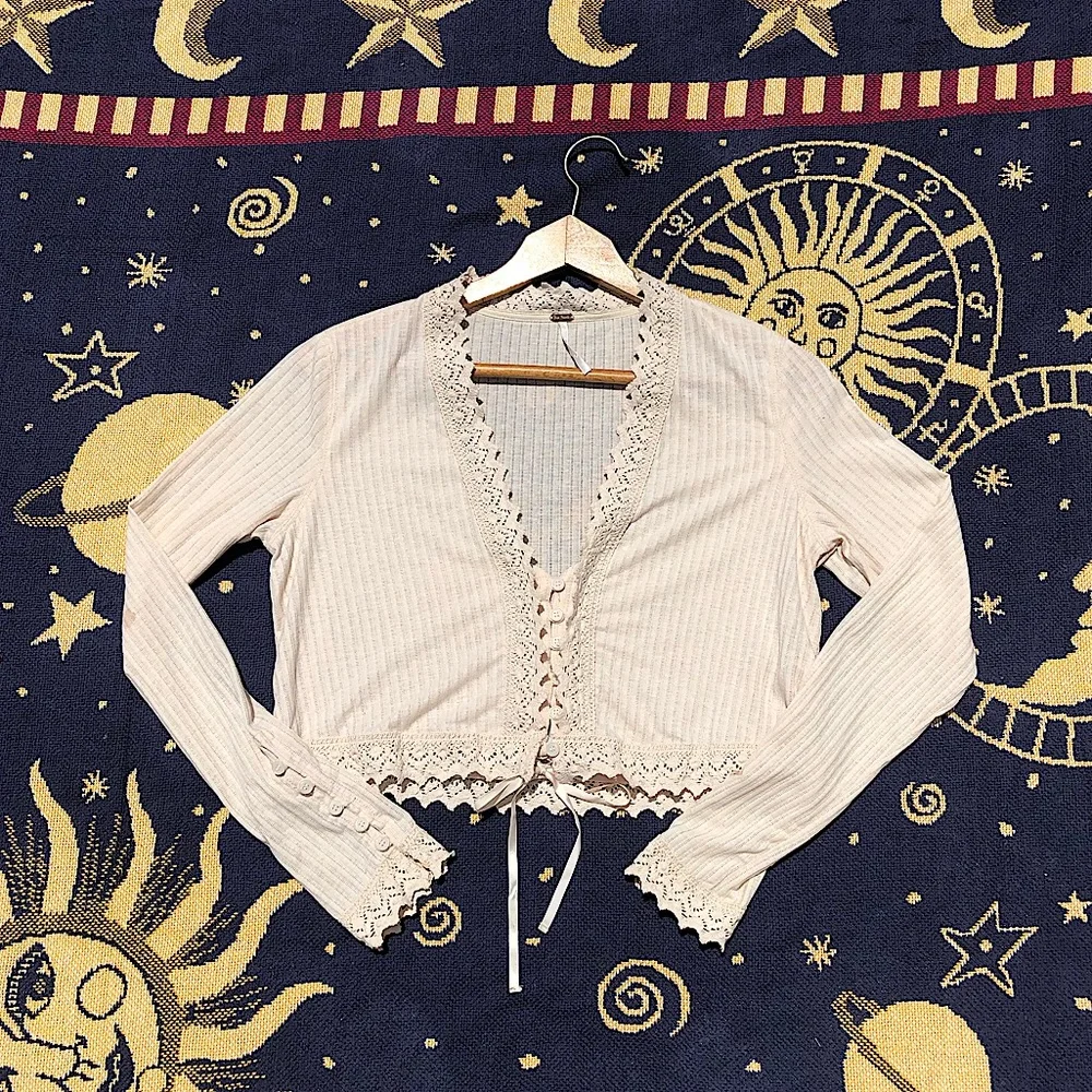 Free People Ivory Crochet Hem Long Sleeve Crop Top XS